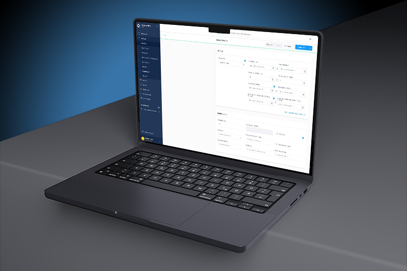 Laptop mit Shopware 6 Webshop